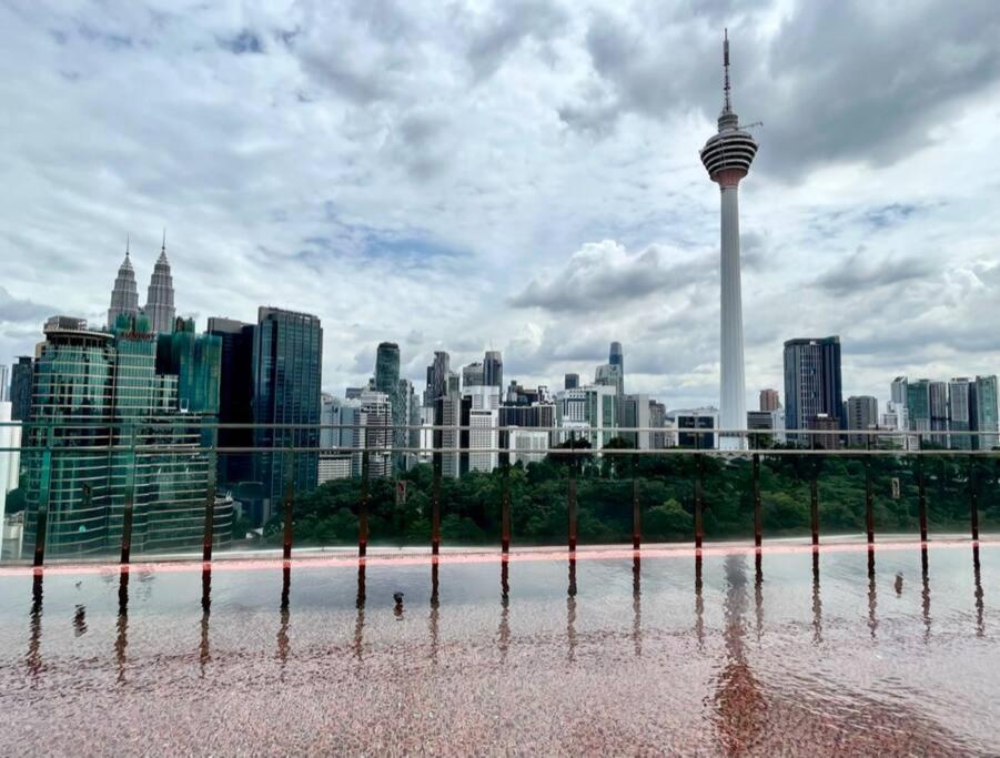 #211 M101 Dang Wangi Klcc View Pool By Livin Apartment Kuala Lumpur Exterior foto